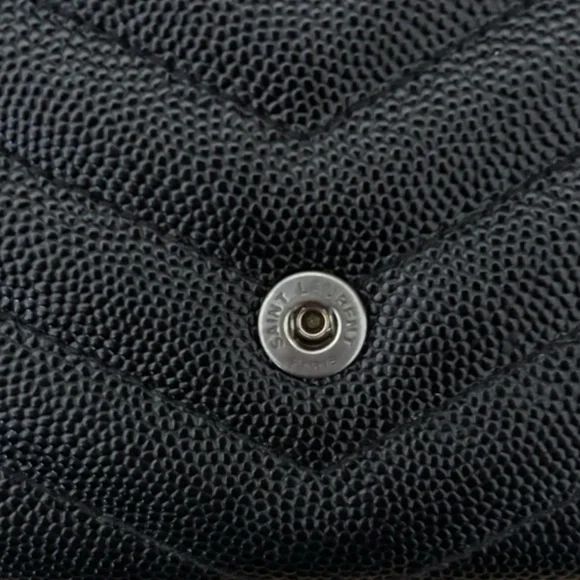 🖤Saint Laurent Monogram Wallet🖤 - Picture 10 of 11